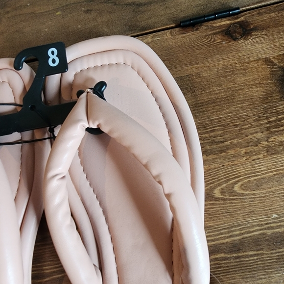 NB Pink Blush Memory Foam Flip Flops - Picture 5 of 5